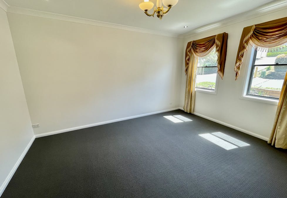 19 Lachlan Drive, Winston Hills, NSW, 2153 - Image 6