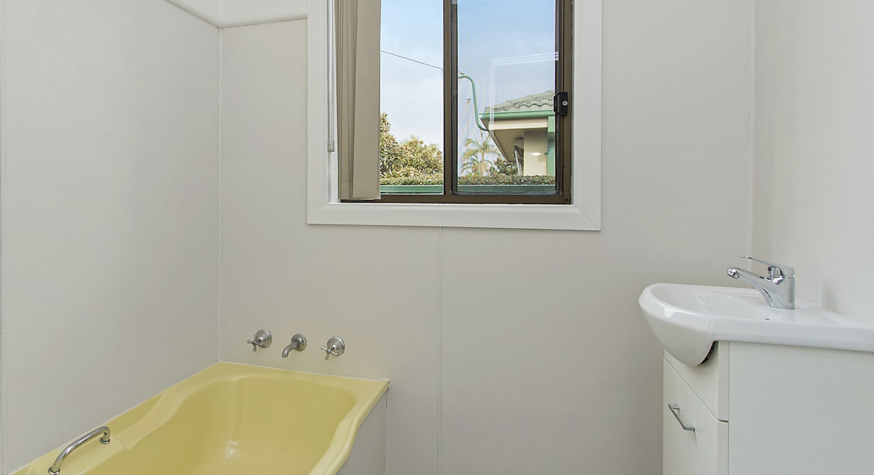 5 Woodford Road, North Haven, NSW, 2443 - Image 9
