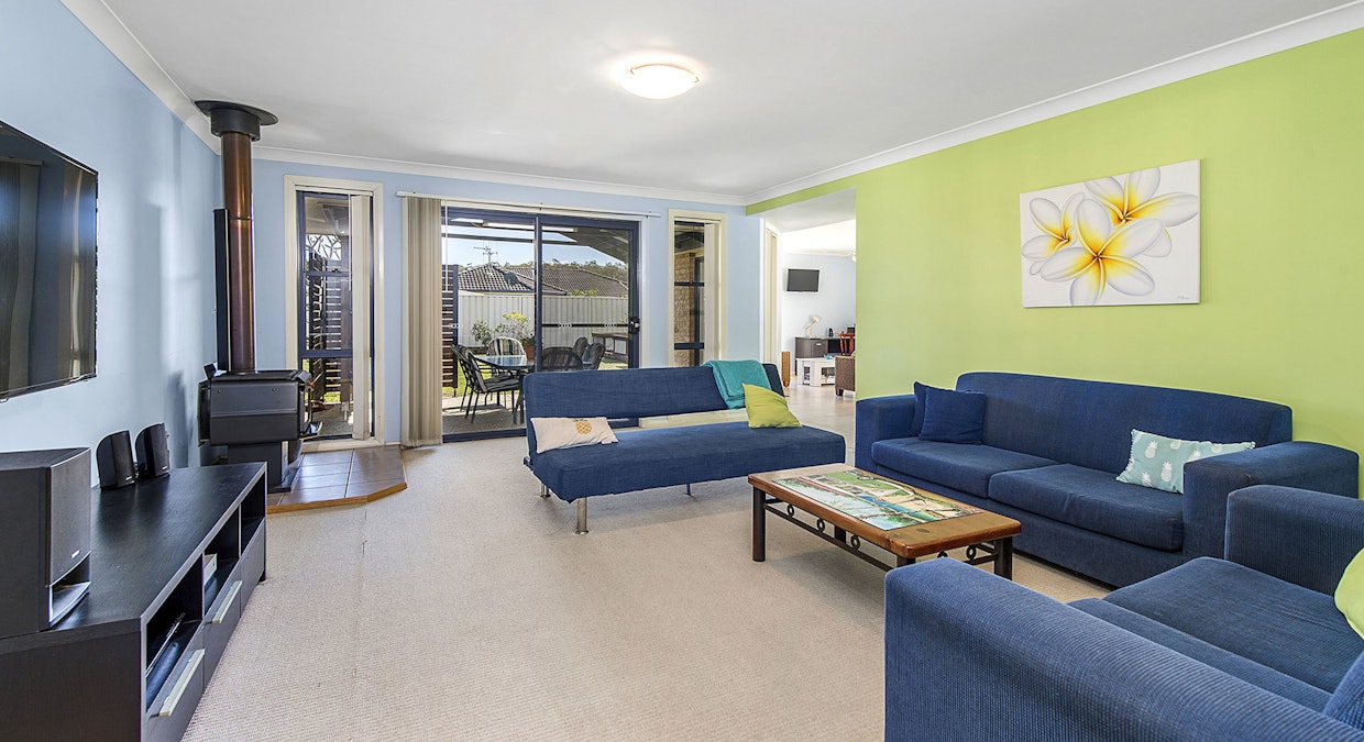 12 Hungerford Place, Bonny Hills, NSW, 2445 - Image 2