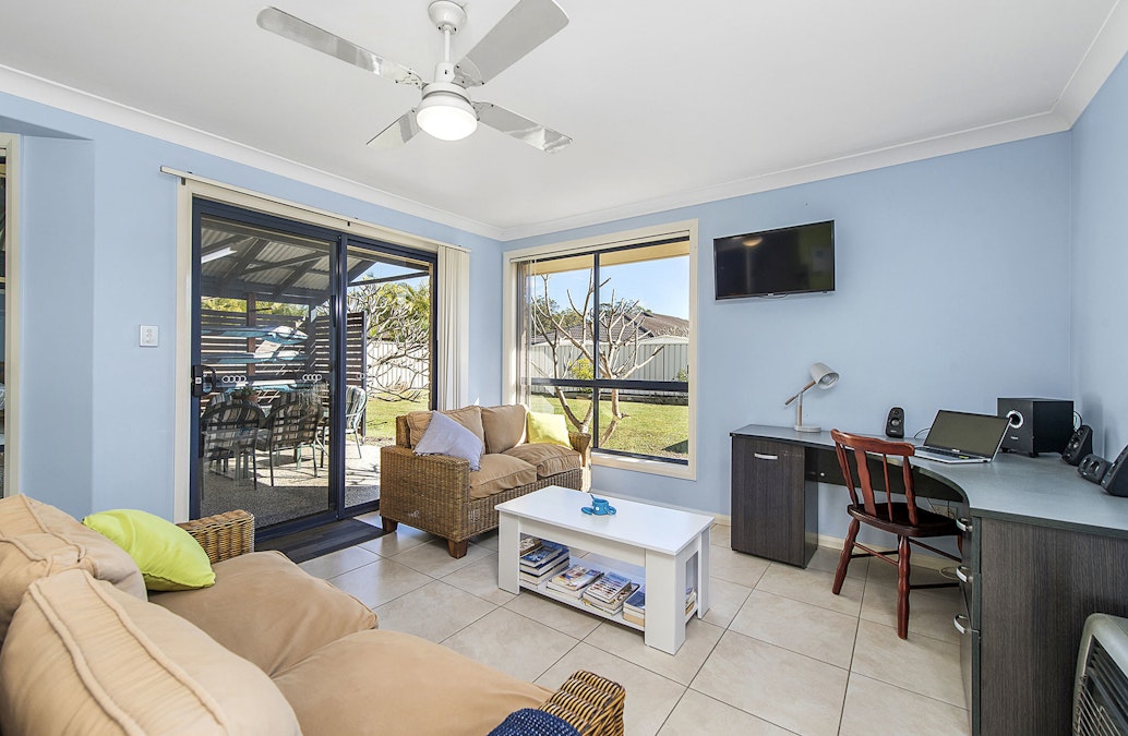 12 Hungerford Place, Bonny Hills, NSW, 2445 - Image 12