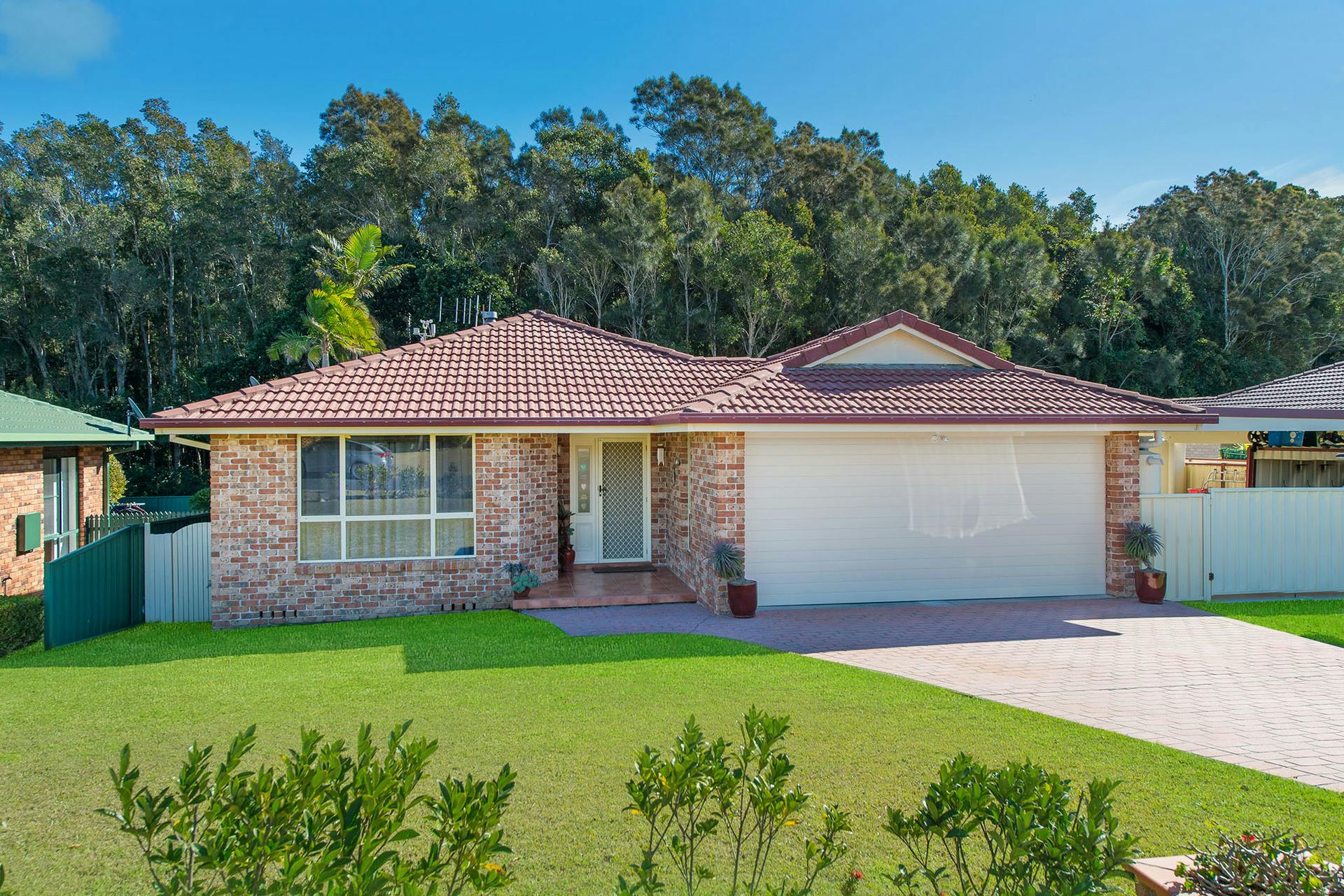 83 Fiona Crescent, Lake Cathie, NSW, 2445 Sold Elders Real Estate