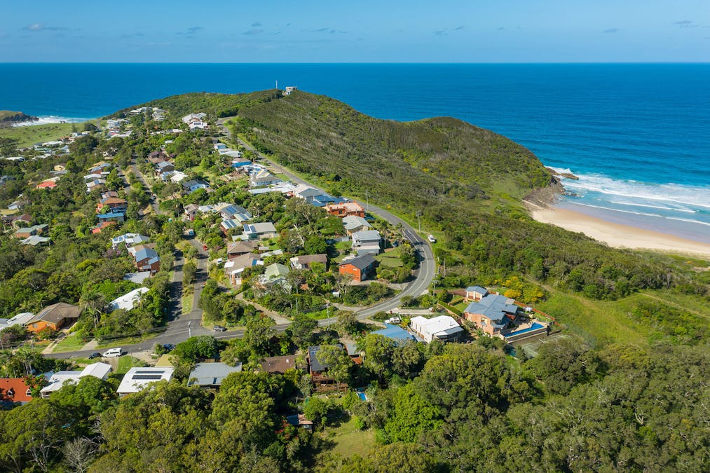 31 Skyline Crescent, Crescent Head, NSW, 2440 Sold Elders Real Estate
