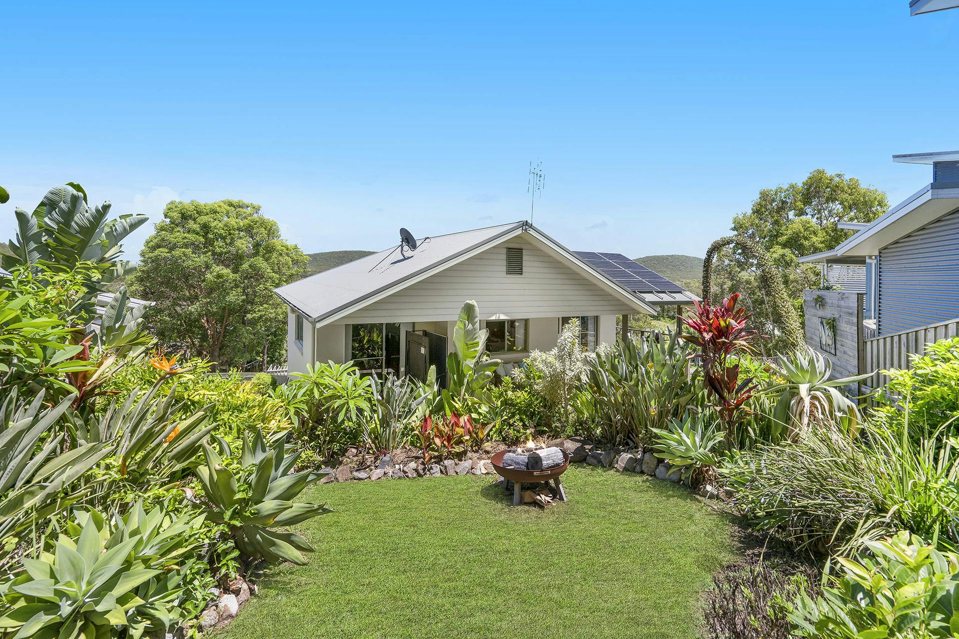 5 William Bailey Place, Crescent Head, NSW, 2440 Sold Elders Real