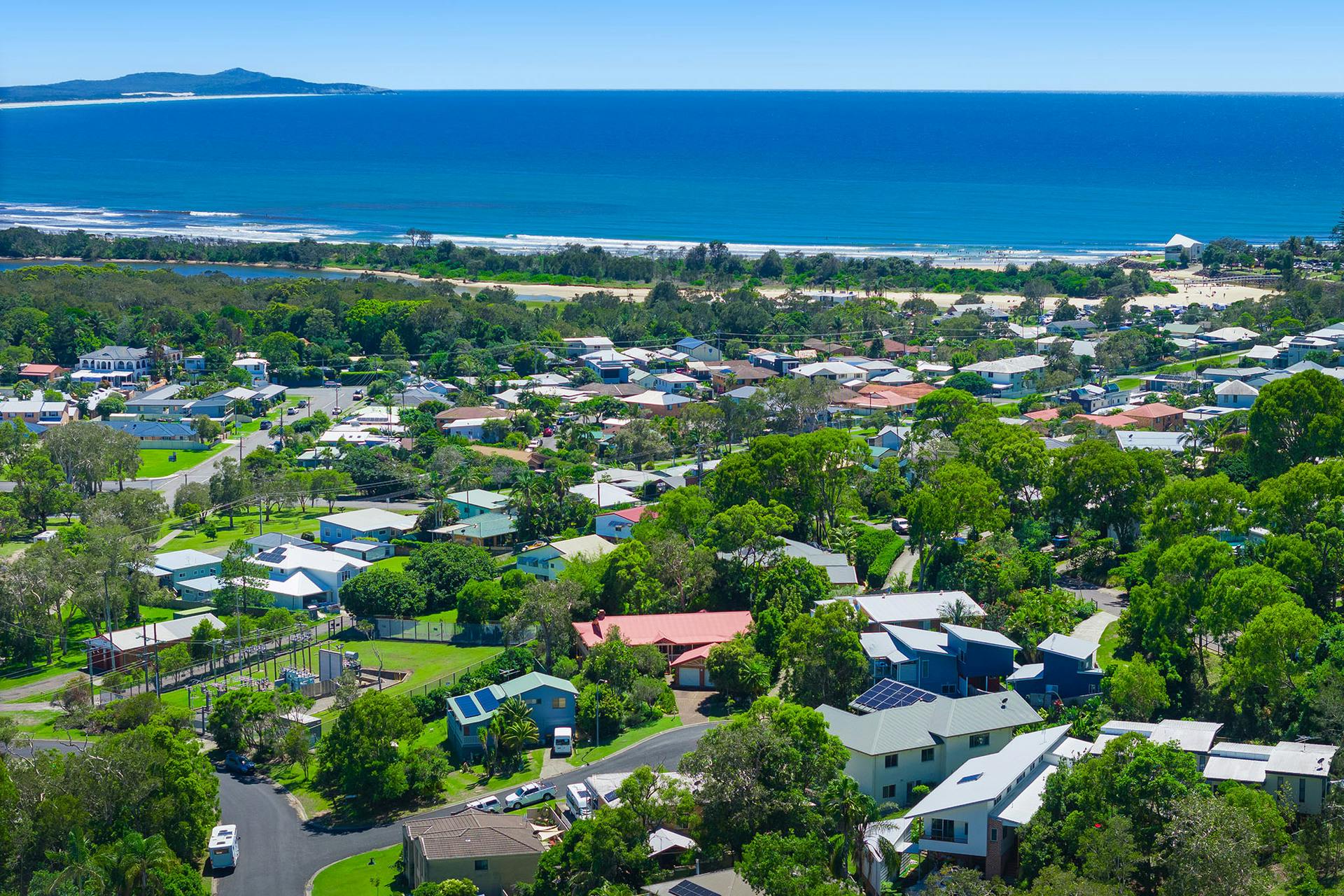 5 William Bailey Place, Crescent Head, NSW, 2440 Sold Elders Real