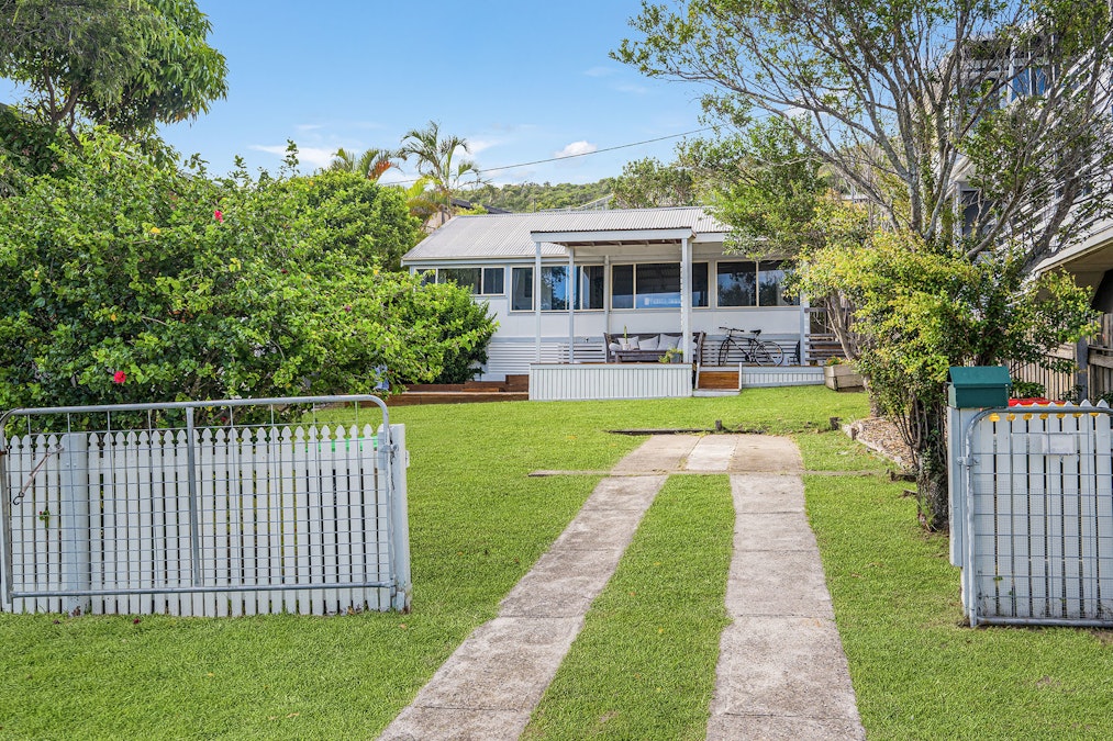 14 May Street, Crescent Head, NSW, 2440 - Image 2
