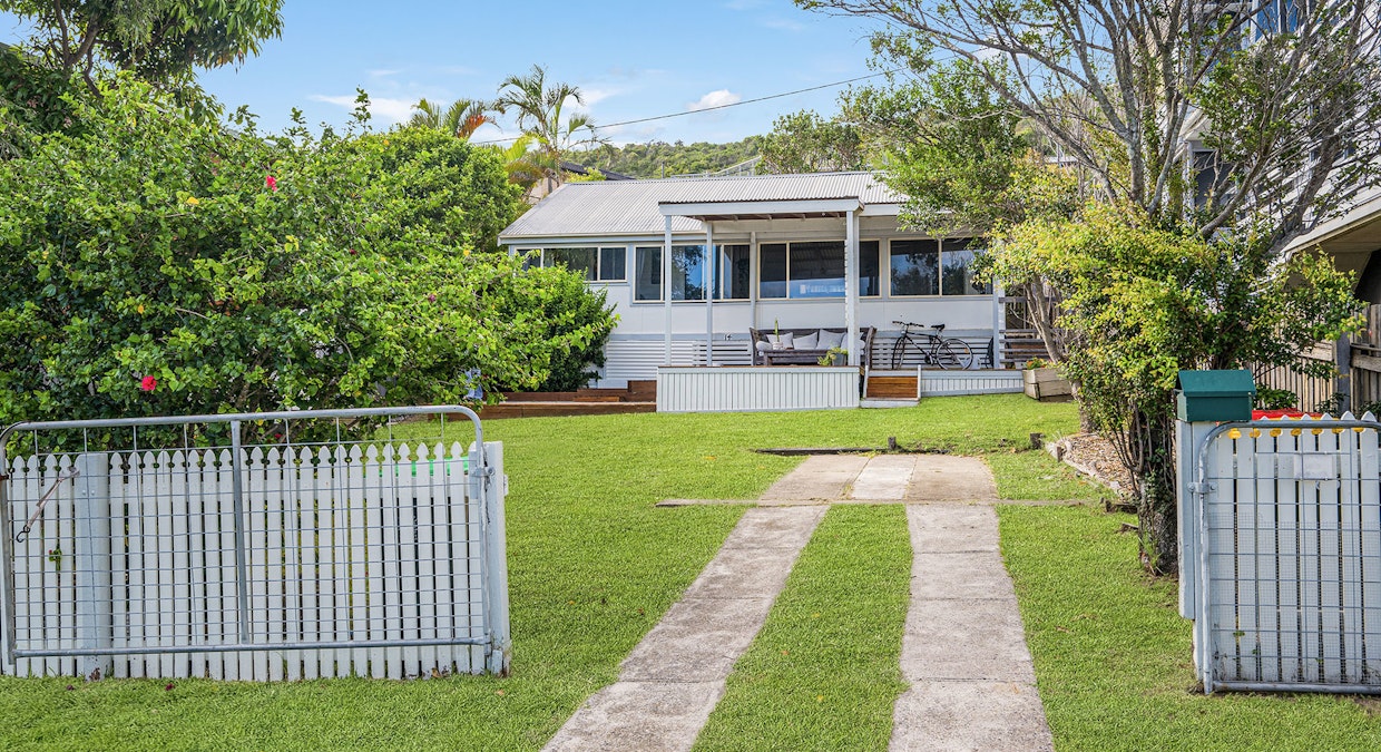 14 May Street, Crescent Head, NSW, 2440 - Image 2