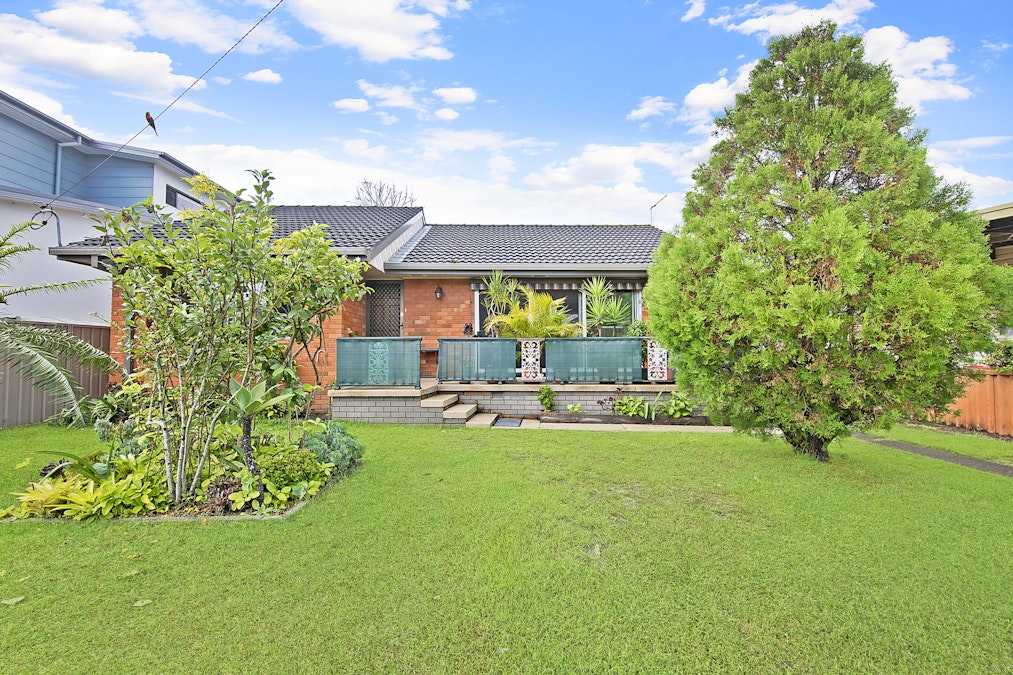 12 David Campbell Street, North Haven, NSW, 2443 - Image 1