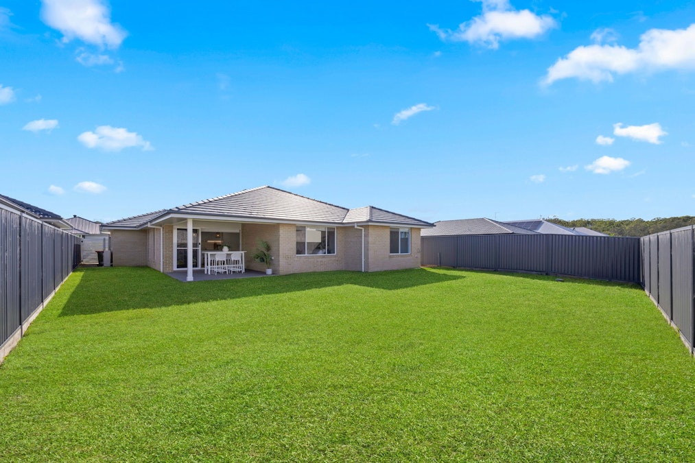 8 Wainscot Avenue, Thrumster, NSW, 2444 - Image 14