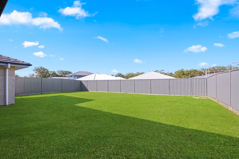 8 Wainscot Avenue, Thrumster, NSW, 2444 - Image 15